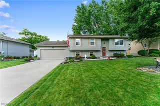 2371 Penny Lane, Austintown, OH 44515
