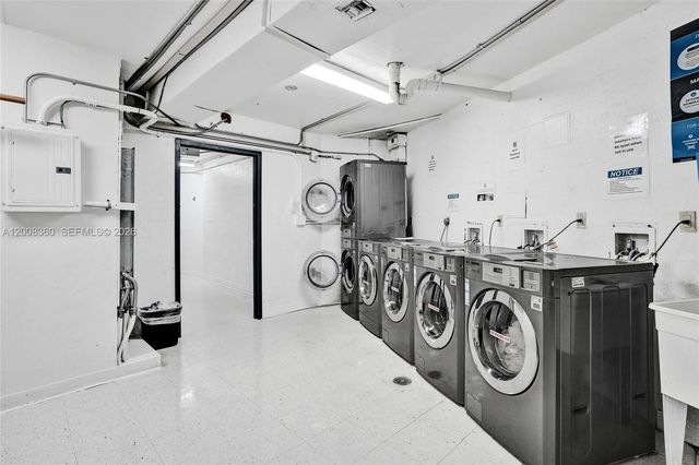 100 Bayview Dr 401, Sunny Isles Beach, FL 33160