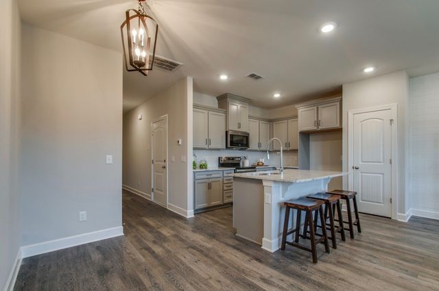 111 Brighton Ln, Lebanon, TN 37090