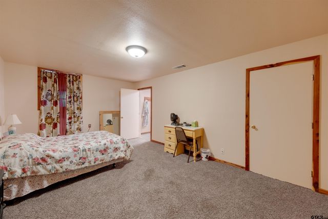 210 An County Road 2604, Tennessee Colony, TX 75861