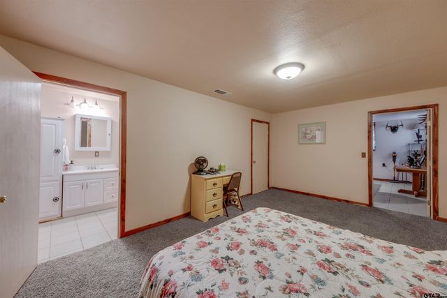 210 An County Road 2604, Tennessee Colony, TX 75861