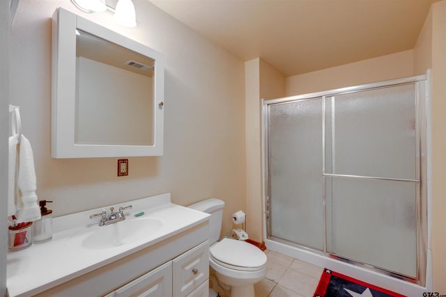 210 An County Road 2604, Tennessee Colony, TX 75861