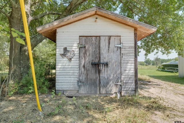 210 An County Road 2604, Tennessee Colony, TX 75861