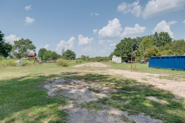 210 An County Road 2604, Tennessee Colony, TX 75861