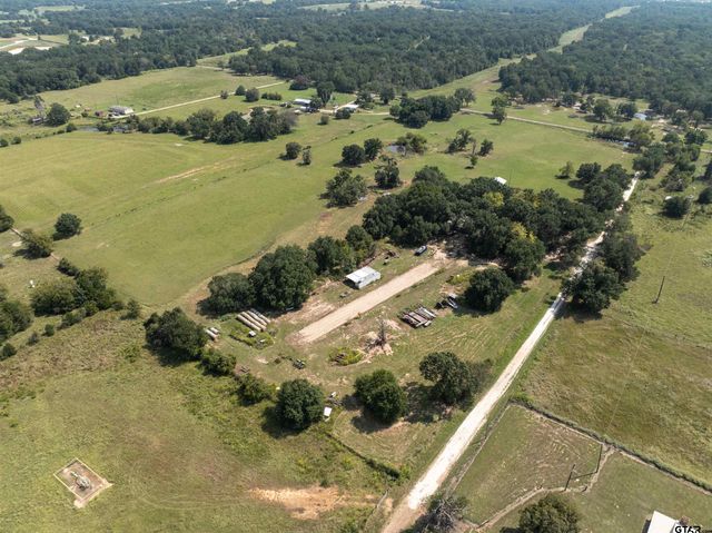 210 An County Road 2604, Tennessee Colony, TX 75861