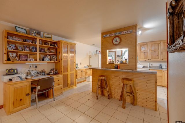 210 An County Road 2604, Tennessee Colony, TX 75861