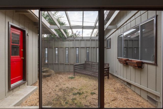 6651 14th St, Sacramento, CA 95831