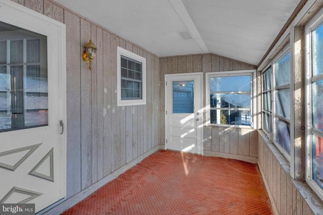 8 HUTCHINSON RD, Allentown, NJ 08501