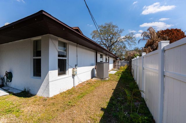 138 NW Friar Street, Port St. Lucie, Port St Lucie, FL 34983