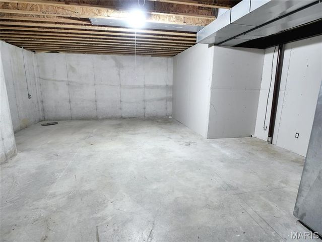 321 Turkey Roost Lane, Troy, MO 63379