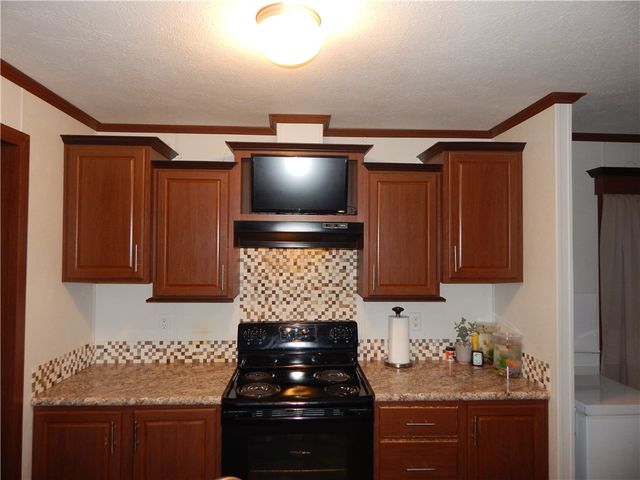 161 Rolling Valley Ln, Twp Of But Nw, PA 16001