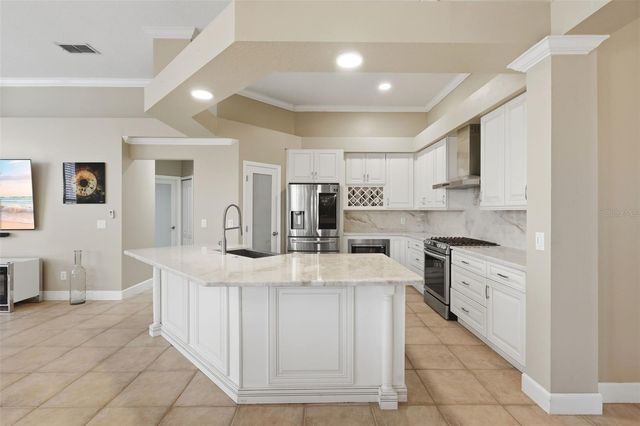 1815 WINDING OAKS DRIVE, Orlando, FL 32825