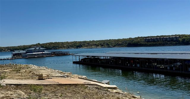 8221 Arroyo Ave, Lago Vista, TX 78645