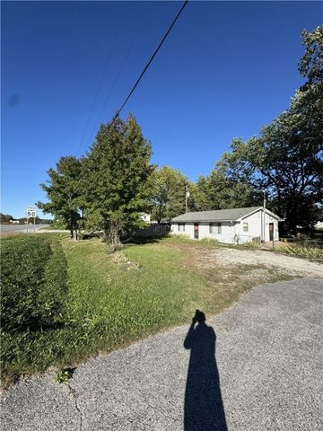 150 N Hwy 62, Avoca, AR 72711