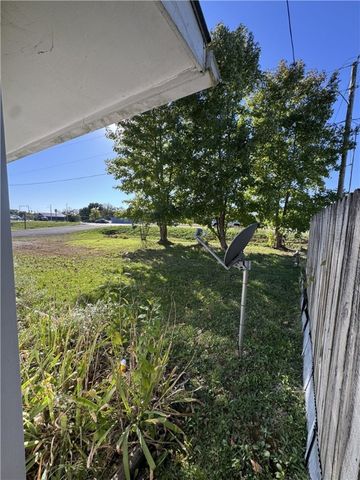 150 N Hwy 62, Avoca, AR 72711