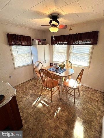 101 MAGNOLIA DR, Barnegat, NJ 08005