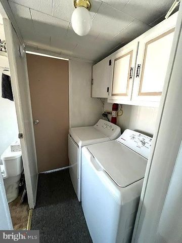 101 MAGNOLIA DR, Barnegat, NJ 08005