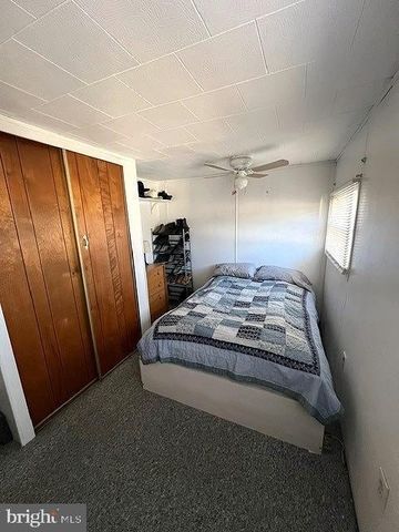 101 MAGNOLIA DR, Barnegat, NJ 08005