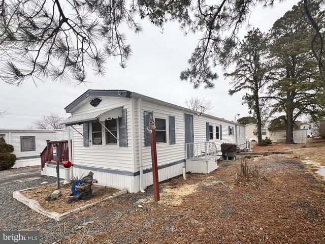 101 MAGNOLIA DR, Barnegat, NJ 08005