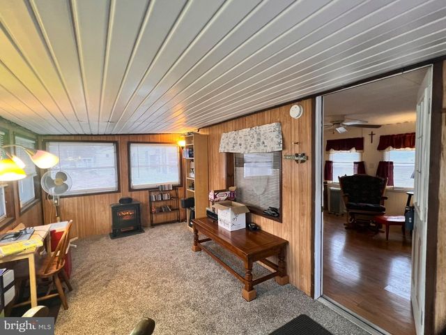 101 MAGNOLIA DR, Barnegat, NJ 08005