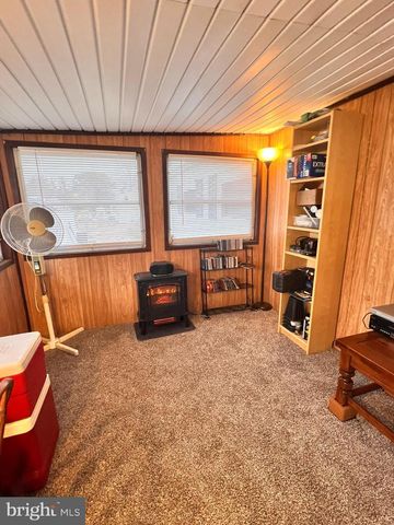 101 MAGNOLIA DR, Barnegat, NJ 08005