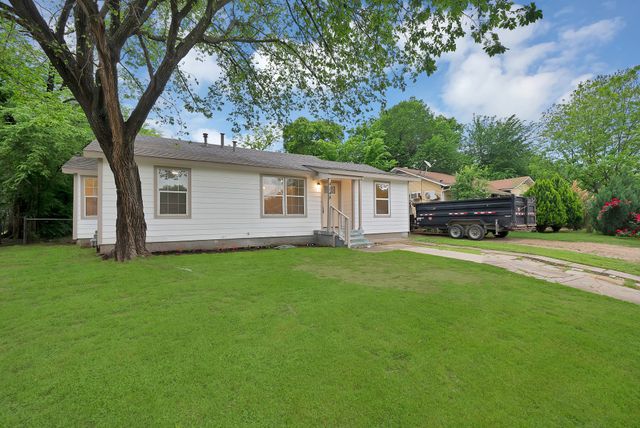 4248 Lorin Avenue, Fort Worth, TX 76105