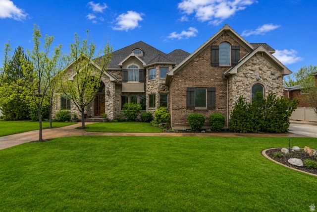6455 S RAYMOND DR, South Weber, UT 84405
