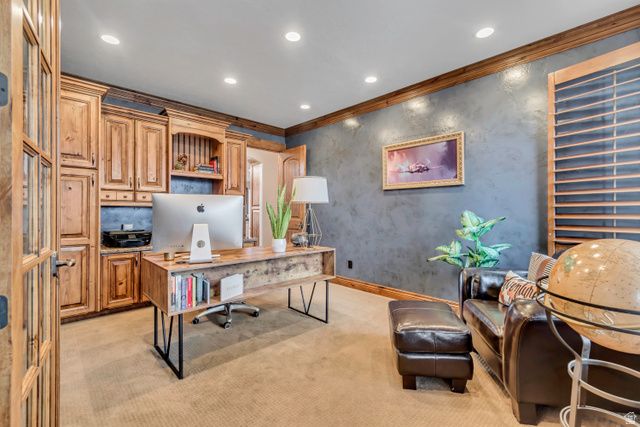 6455 S RAYMOND DR, South Weber, UT 84405