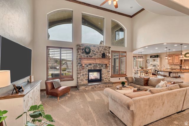6455 S RAYMOND DR, South Weber, UT 84405