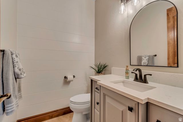 6455 S RAYMOND DR, South Weber, UT 84405