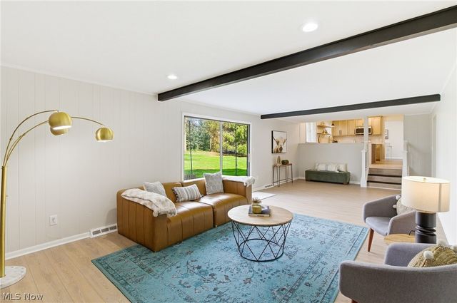 6344 Gale Drive, Seven Hills, OH 44131