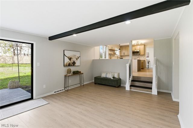 6344 Gale Drive, Seven Hills, OH 44131