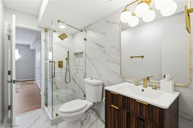 6344 Gale Drive, Seven Hills, OH 44131