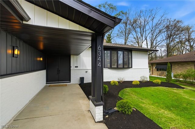 6344 Gale Drive, Seven Hills, OH 44131