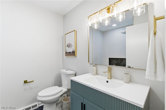 6344 Gale Drive, Seven Hills, OH 44131