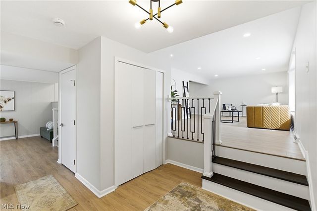 6344 Gale Drive, Seven Hills, OH 44131