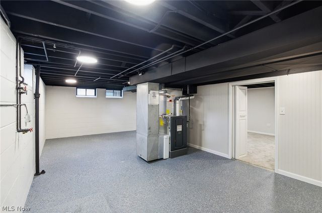 6344 Gale Drive, Seven Hills, OH 44131