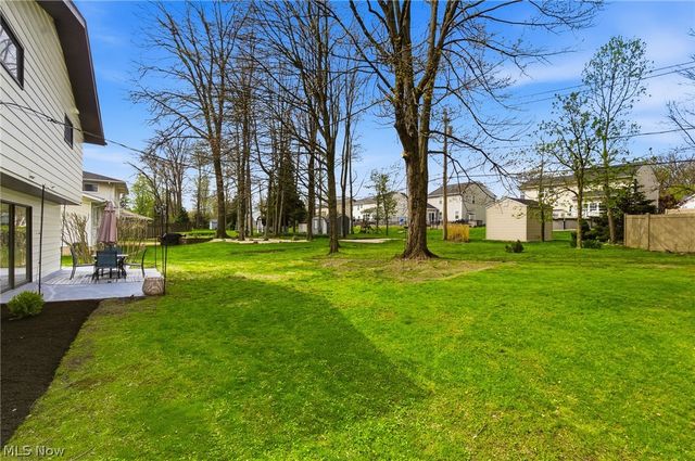 6344 Gale Drive, Seven Hills, OH 44131