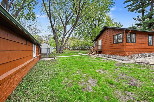 87 Juniper Street, Mahtomedi, MN 55115
