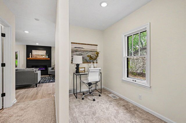 87 Juniper Street, Mahtomedi, MN 55115