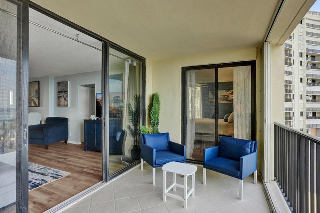 300 Ocean Trail Way 410, Jupiter, FL 33477