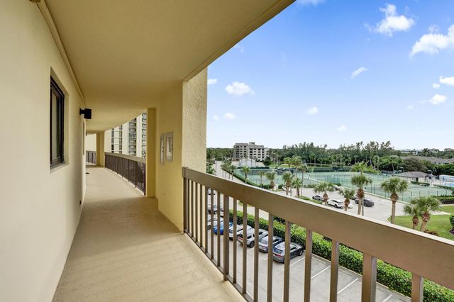 300 Ocean Trail Way 410, Jupiter, FL 33477