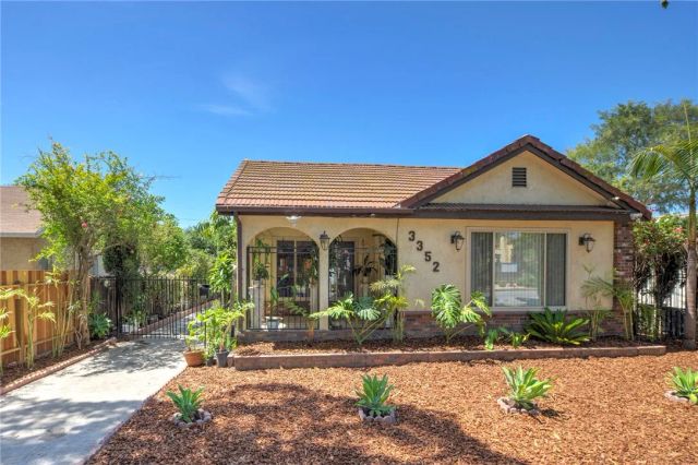 3352 Larga, Los Angeles, CA 90039