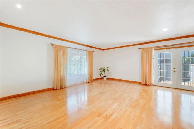 3352 Larga, Los Angeles, CA 90039
