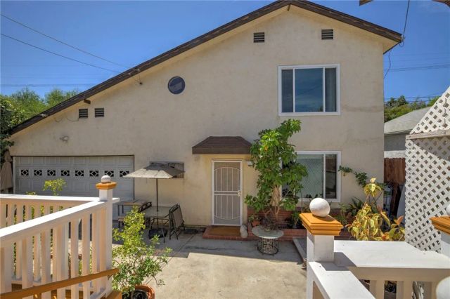 3352 Larga, Los Angeles, CA 90039