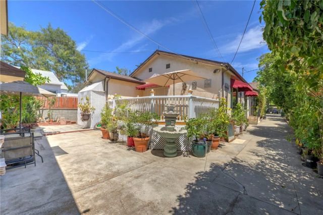 3352 Larga, Los Angeles, CA 90039