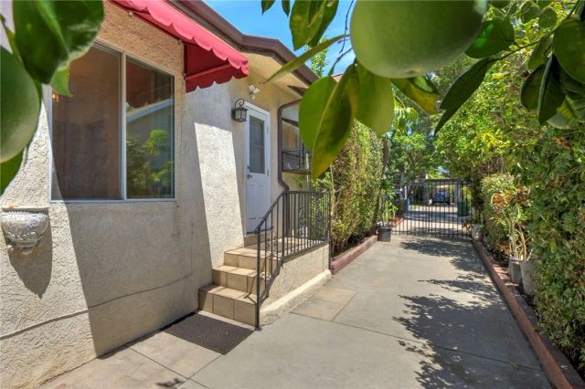 3352 Larga, Los Angeles, CA 90039