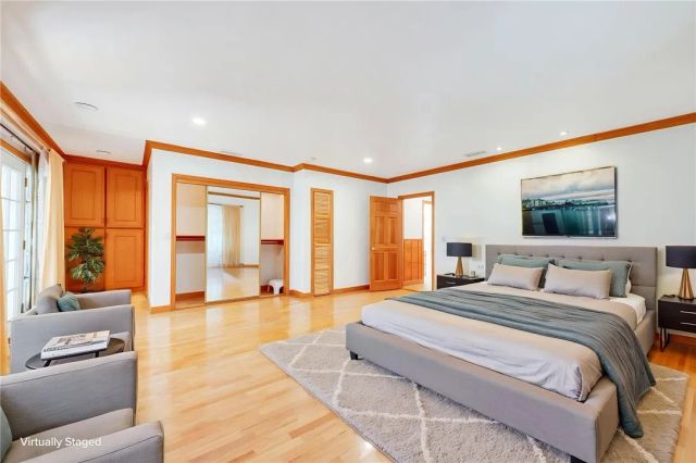 3352 Larga, Los Angeles, CA 90039