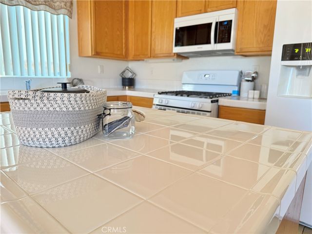 15121 Sorrel Road, Victorville, CA 92394