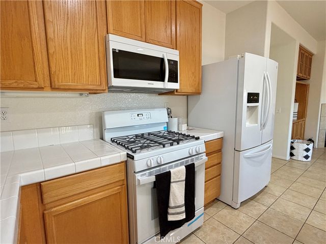 15121 Sorrel Road, Victorville, CA 92394